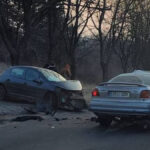 Утреннее ДТП в столице: два автомобиля не поделили дорогу на улице Петрикань