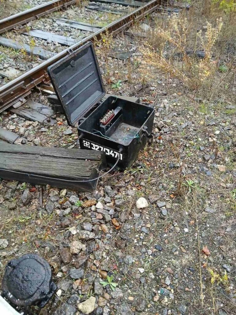 ЖДМ: Кражи на железной дороге ставят под угрозу безопасность поездов