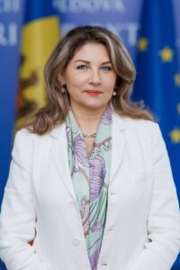 Парламентская комиссия одобрила кандидатуры новых послов Молдовы в Индии и Португалии