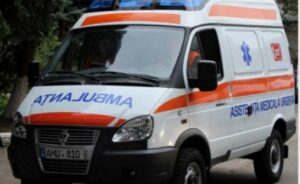 В Фалештском районе врачи спасли двухлетнего ребенка после отравления растворителем