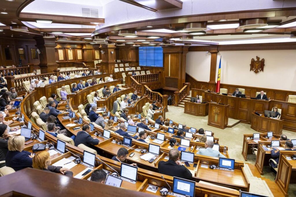 С 2028 года граждане Молдовы старше 16 лет смогут выдвигать гражданские инициативы