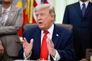 Дональд Трамп объявил о начале масштабной экономической войны против Ирана