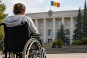 В Молдове люди с тяжелой инвалидностью с детства смогут получать две пенсии одновременно