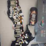 В аэропорту Кишинева пресекли попытку контрабанды подозрительных препаратов и косметики